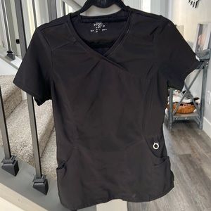Black Infiniti Cherokee scrubs